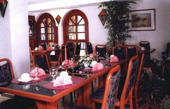 Hotel Traube Fellbach Zewnętrze zdjęcie